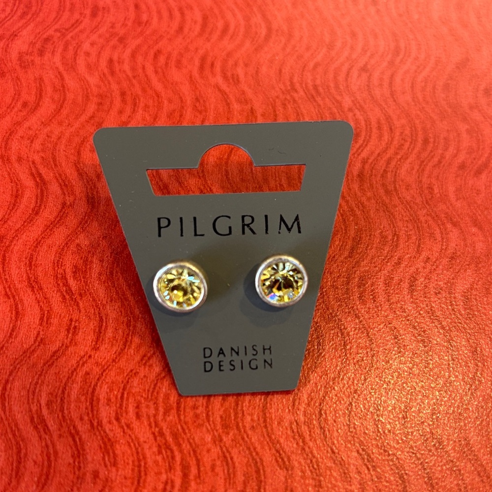 (#112) Pilgrim Crystal Stud Earrings in Yellow-Gold